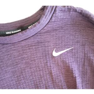 NIKE dri fit Running long sleave waffel knit top Size medium